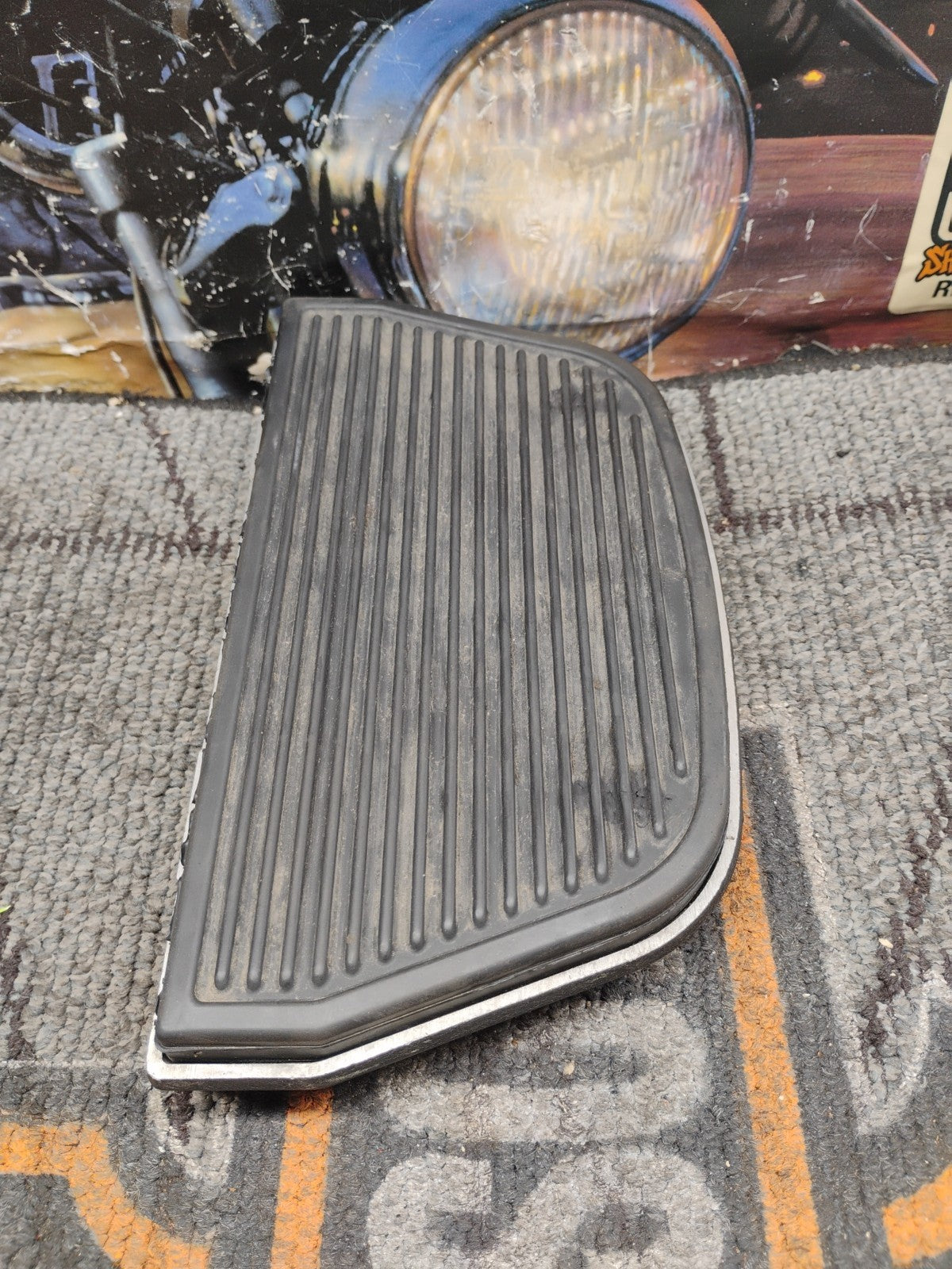 Harley Davidson OEM Passenger Floorboard  52719-93A 50613-91 50606-86A Touring