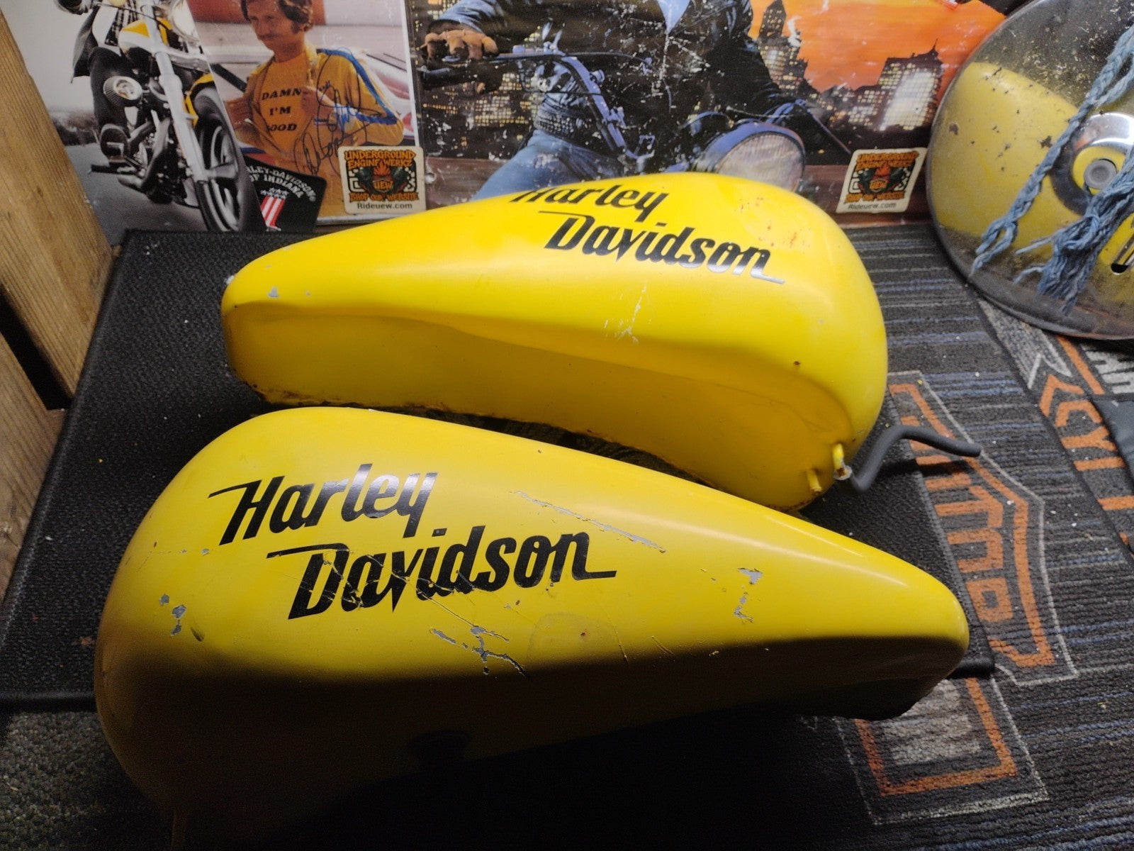 Harley-Davidson Peanut Gas Fuel Tank Yellow Black Script Logo OEM