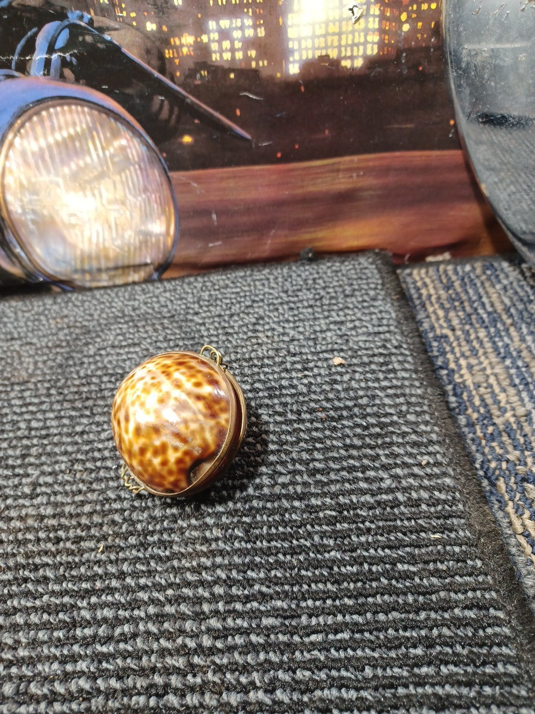 Cowrie Shell Trinket Box Brass Hinged Seashell Jewelry Egg 2.5"