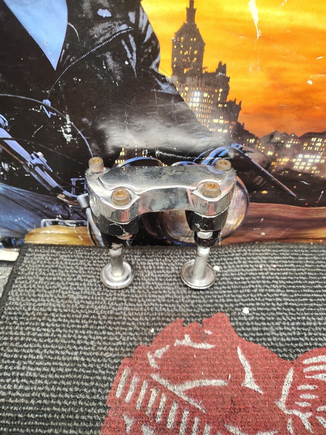 95 Harley-Davidson Sportster XL 883 1200 1" HANDLEBAR RISERS CLAMPS CHROME 4.25"