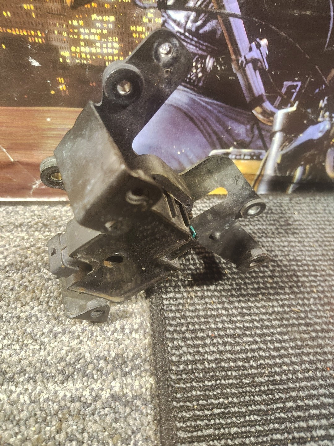 Indian Chief Chieftain Roadmaster Springfield Ignition Coil & Horn Mount Bracket