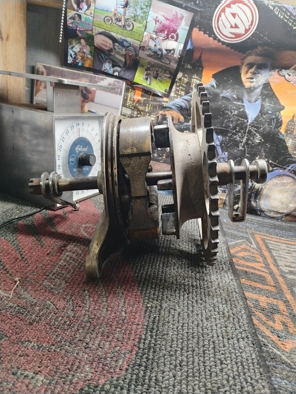 Vintage Suzuki Rear Wheel Brake Shoes, Sprocket & Hub Assembly ASK A17 FF 