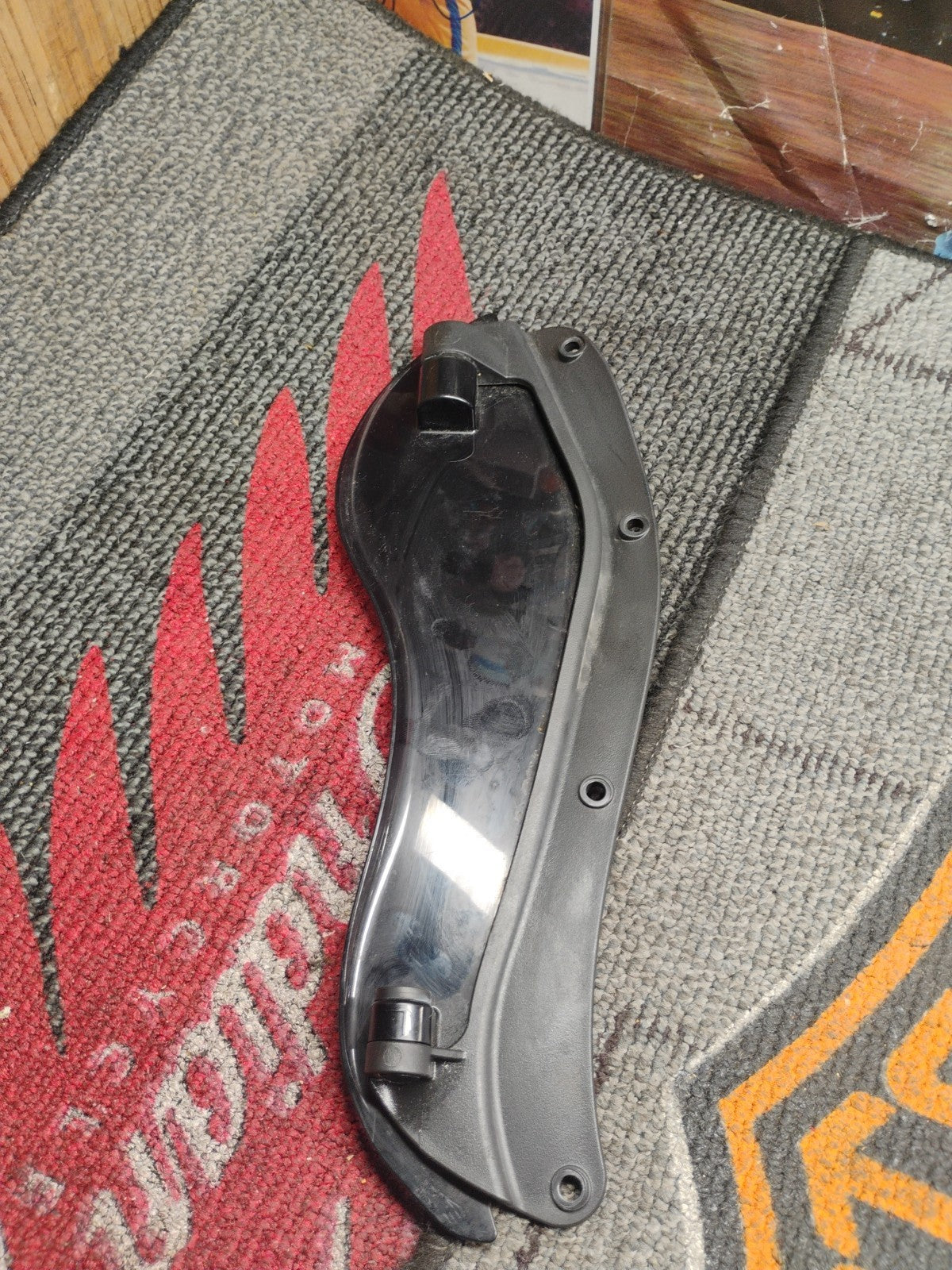 2005 05 Harley Davidson Electra Glide FLHT Aftermarket Windshield Trim Fairings