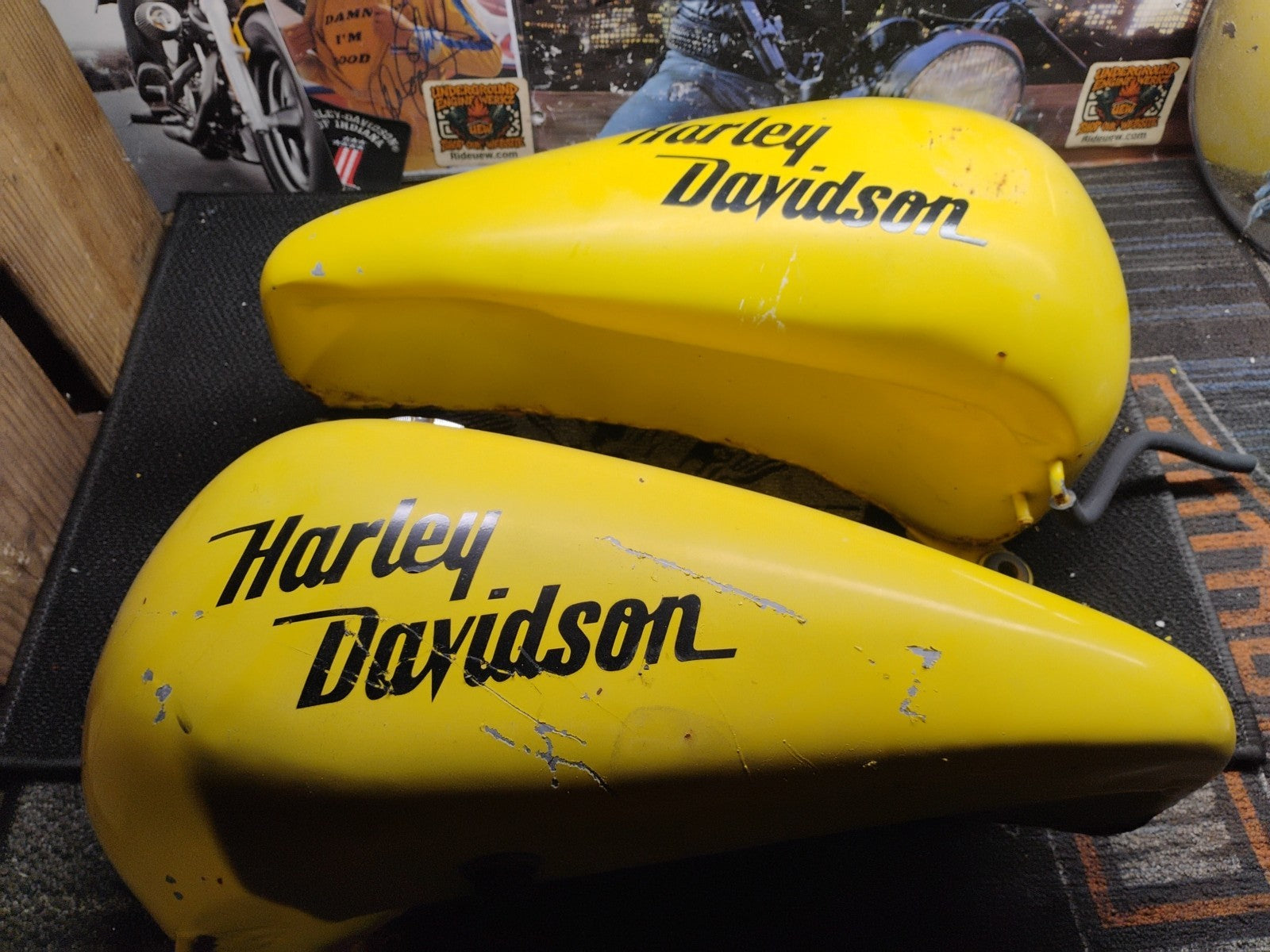 Harley-Davidson Peanut Gas Fuel Tank Yellow Black Script Logo OEM