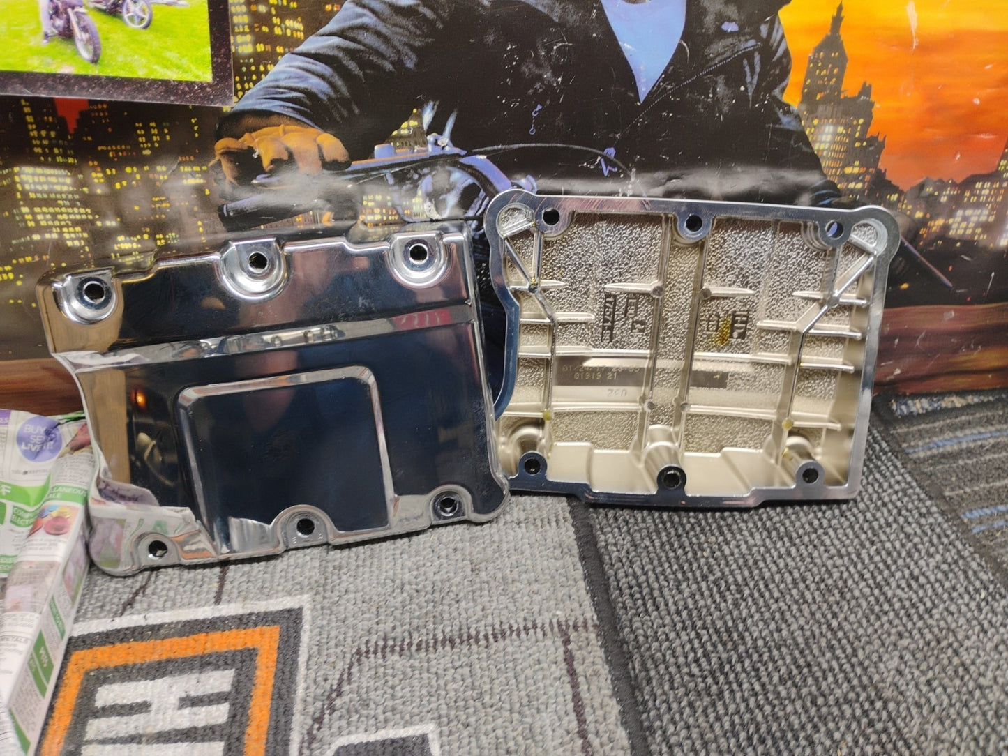 OEM Harley Davidson Chrome Rocker Cover NOS Dyna Softail Touring Trike 17571-99 