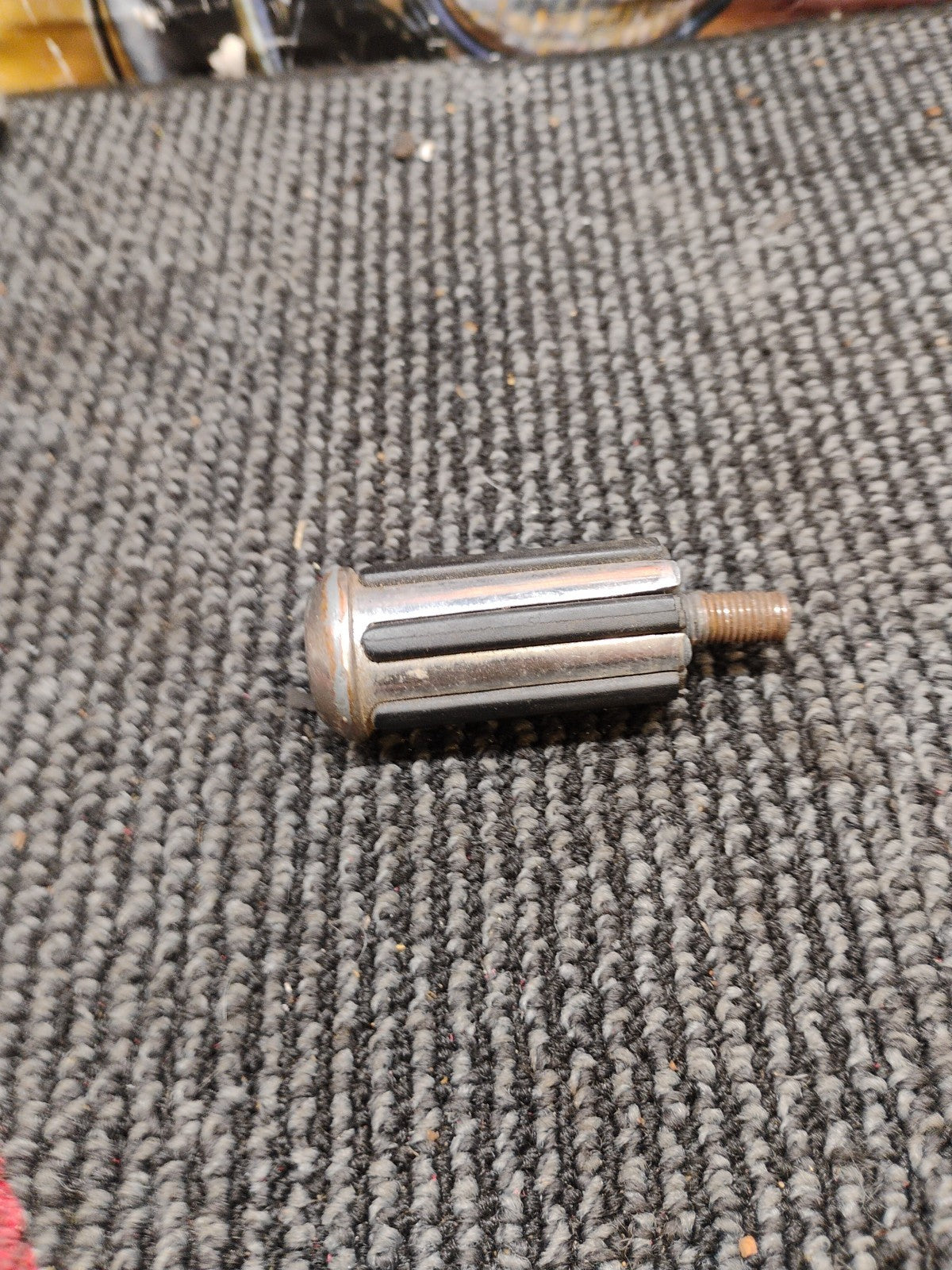 Chrome Ribbed Rail Shifter Shift Peg Harley Sportster XL Softail Dyna Touring