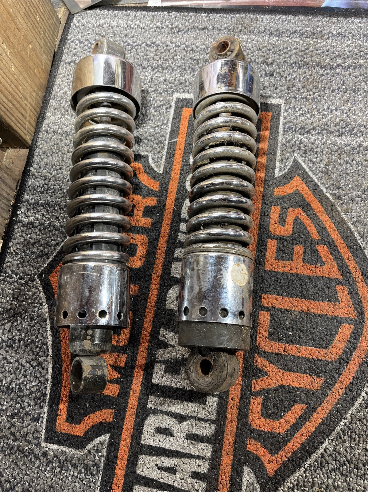 Harley Davidson Shovelhead Shocks 12"