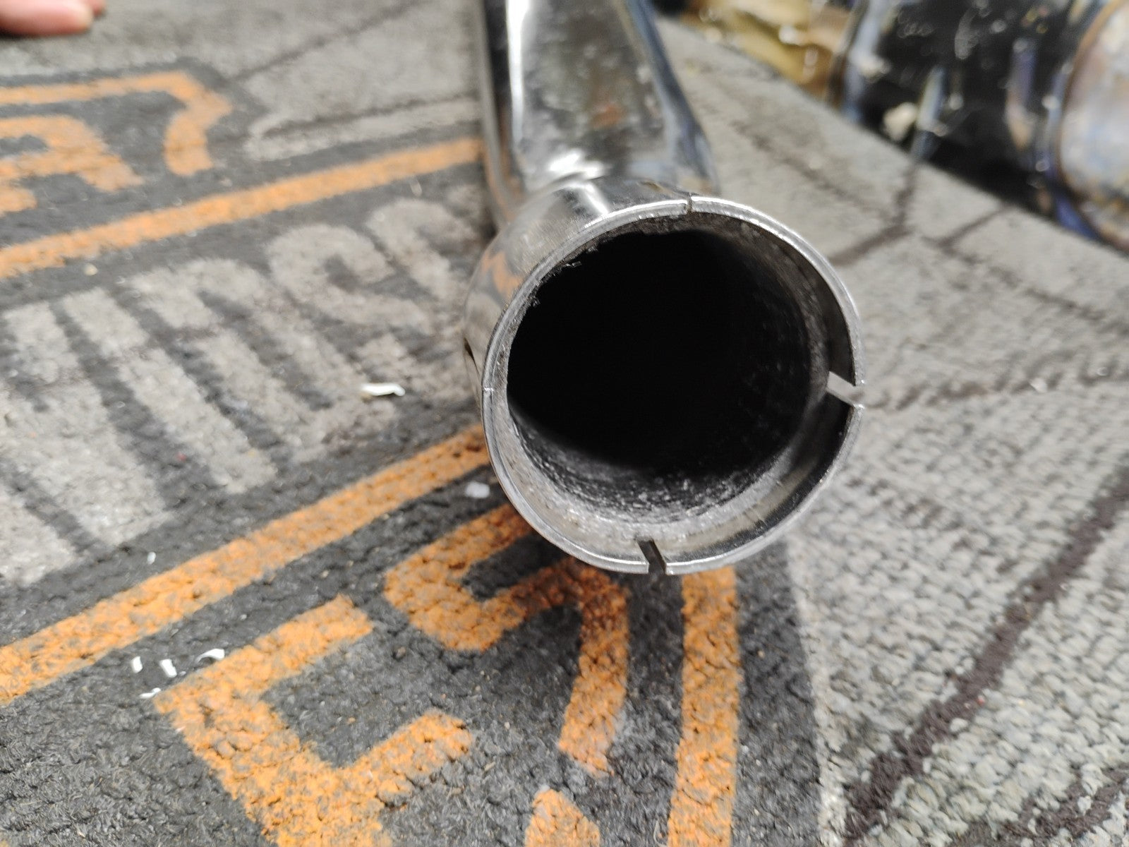 Harley-Davidson OEM Chrome Crossover Pipe '17-Later Trike Tri Glide 