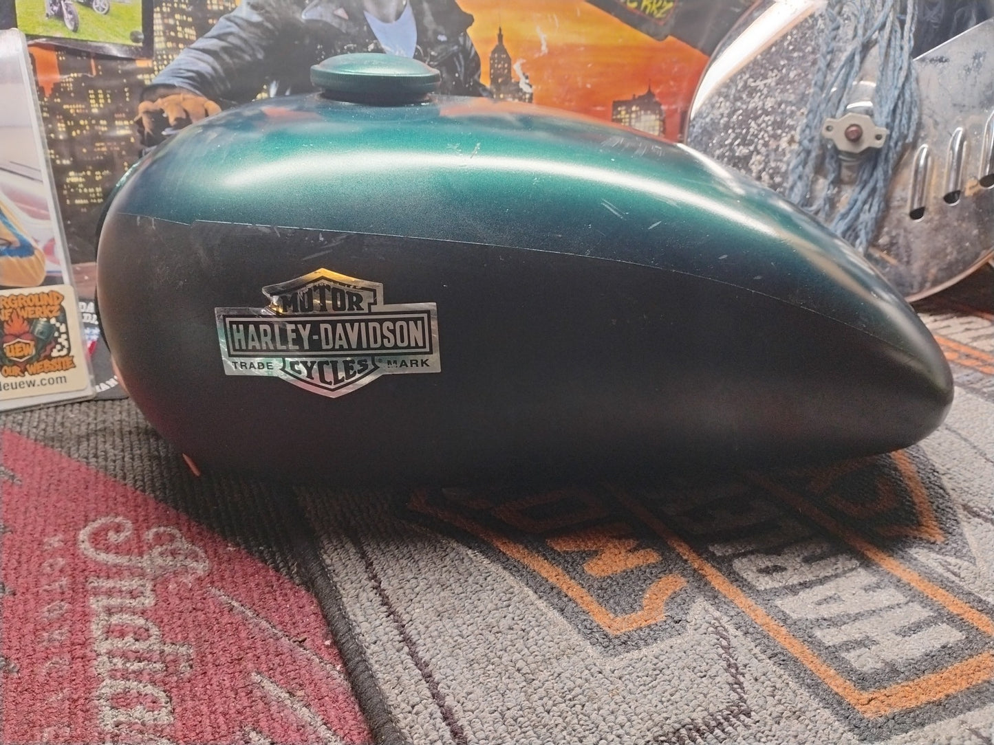 VINTAGE 1970s HARLEY DAVIDSON FUEL TANK 