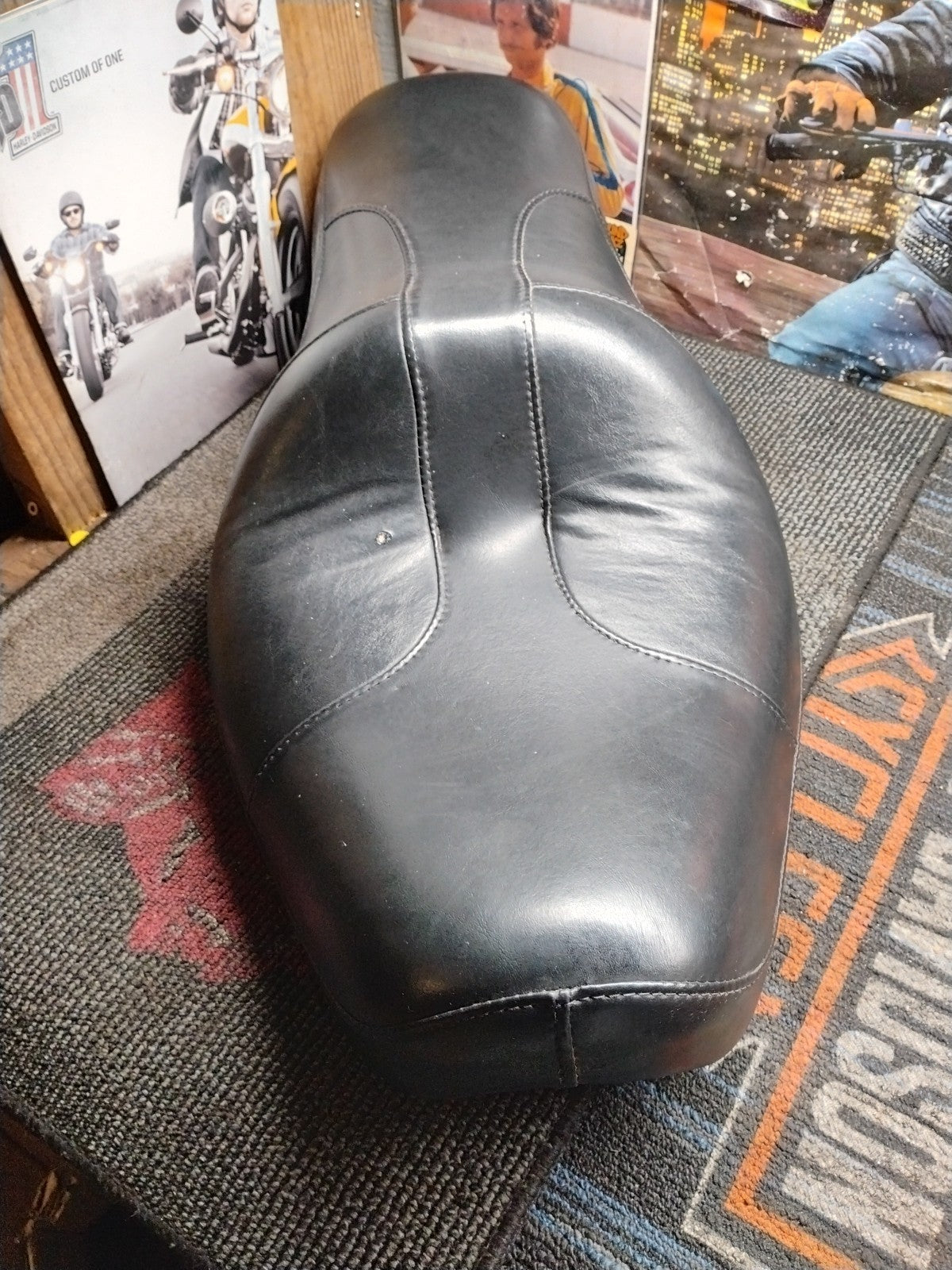 HARLEY DAVIDSON SPORTSTER SEAT DRIVER PASSENGER PILLION CUSTOM 1200 883 ROADSTER