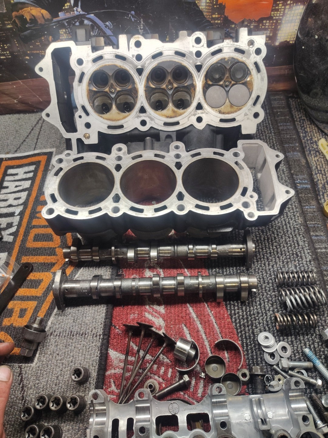 2009 Triumph Street Triple 675 Cylinder Head With Cams Cylinders And Hardware 