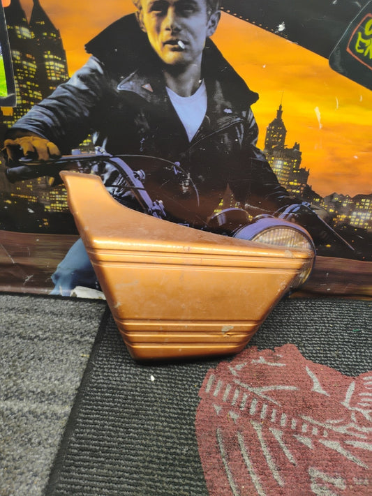 1980-1983 KAWASAKI LTD440 LEFT SIDE COVER ORANGE *