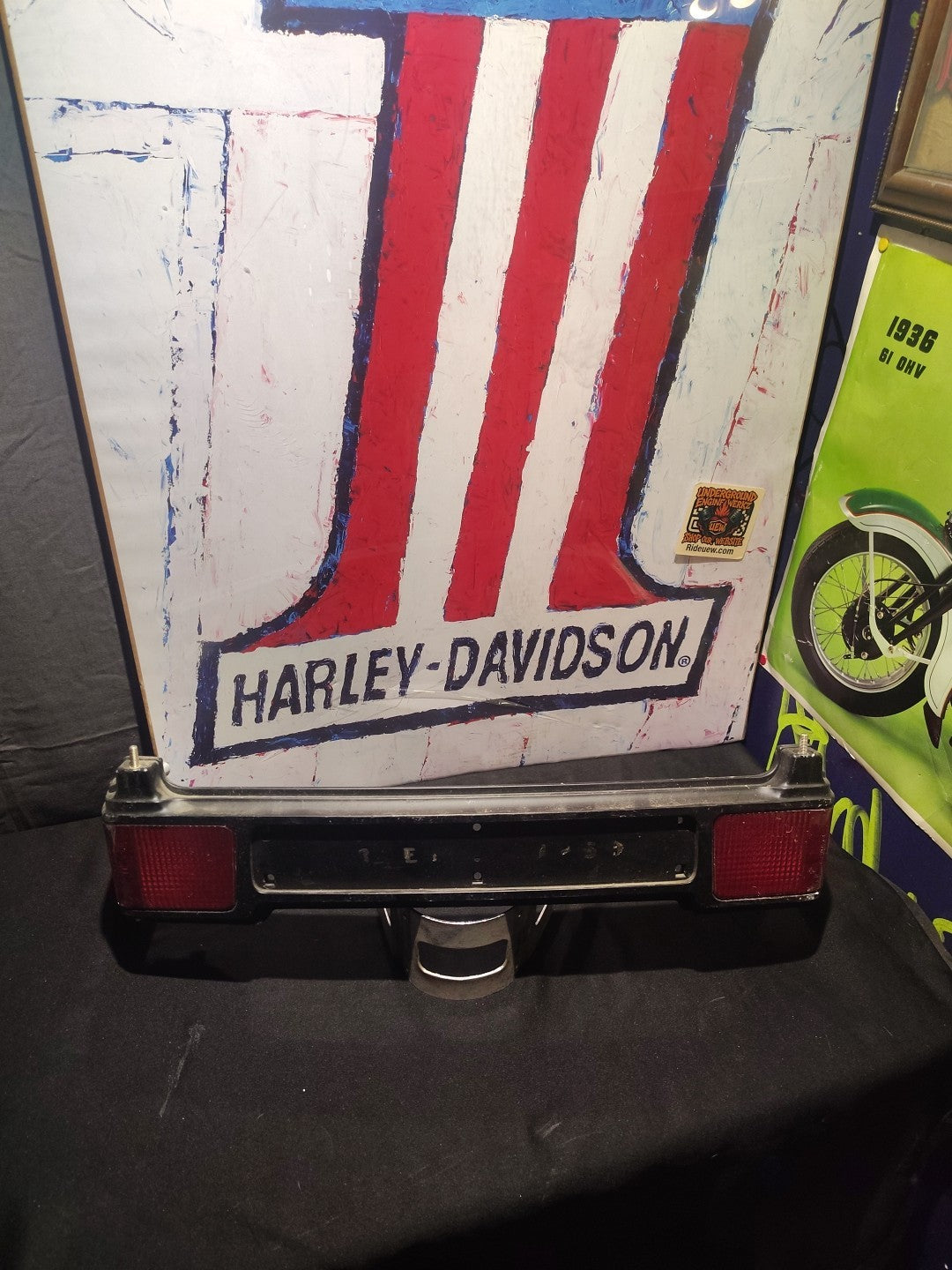 Harley Davidson Electra Glide Ultra Classic Luggage Box Rear Brake Light Housing