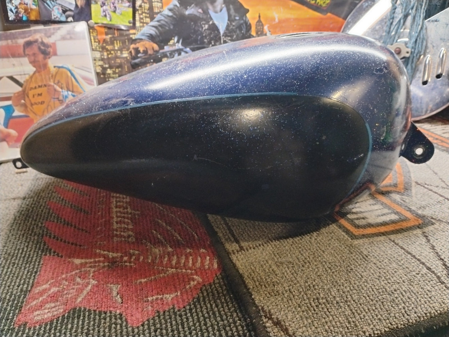 04-06 Harley XL1200 Custom Sportster OEM Gas Fuel Tank XL883 XL 1200 4.5 