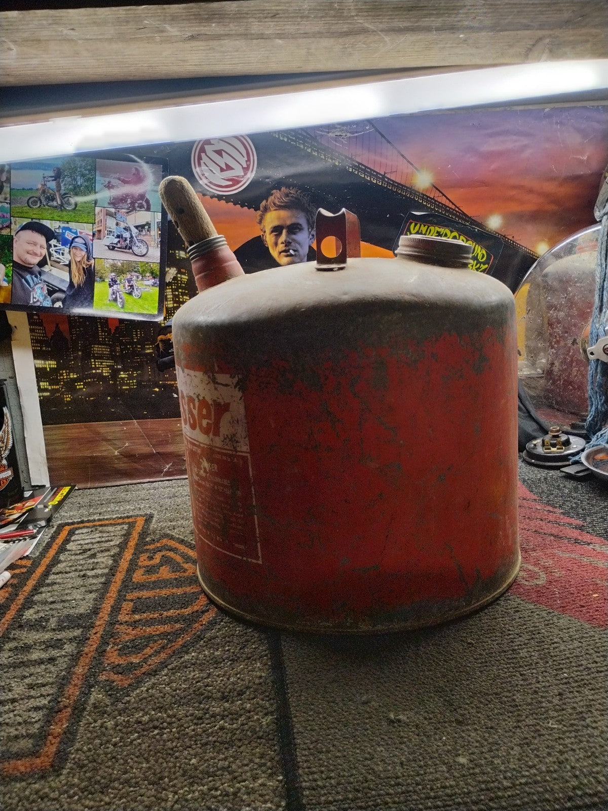 VINTAGE EAGLE THE GASSER 5 GALLON GAS CAN NO SPOUT