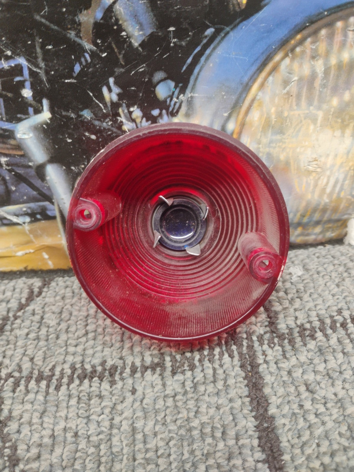 V-Twin Turn Signal Lens Red with Blue Dot for Harley Davidson 