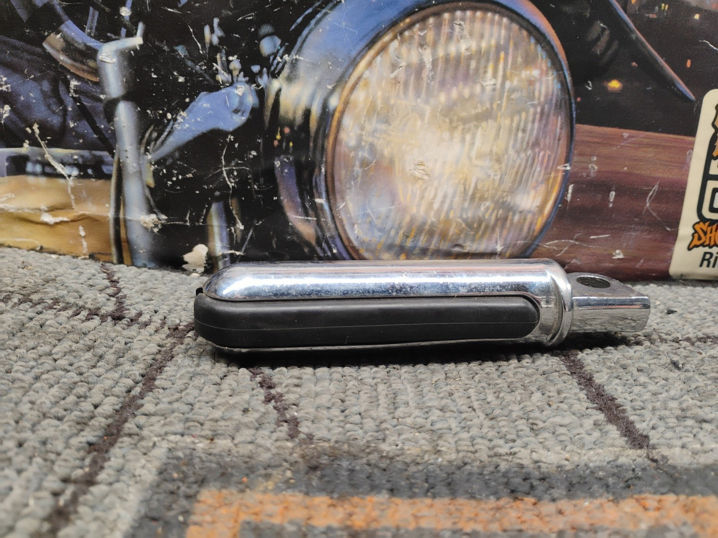 979 D HONDA VTX 1300 C 2005 AFTERMARKET REAR PEG Left