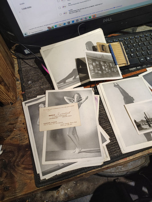 WW2 Vintage Erotic Nude Ladies Matchbox Matches collectible AdvertisiUnused RARE