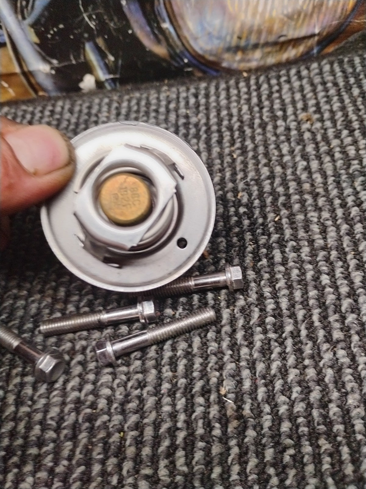 21 Triumph Rocket III 3 GT 2500 thermostat housing cover