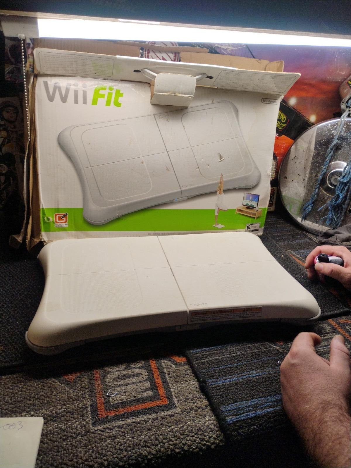 Ninetendo Wii Fit (Wii, 2008), Complete w/ Balance Board, Game...~ New, Torn Box