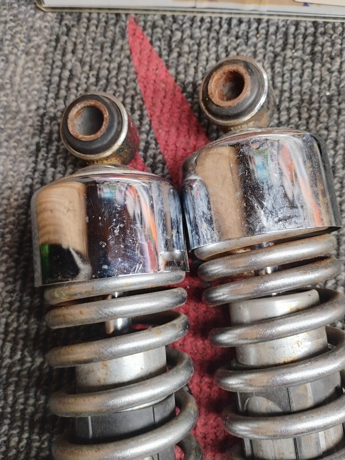 HARLEY-DAVIDSON SPORTSTER MODELS REAR SHOCK PAIR P/N 54568-04 USED