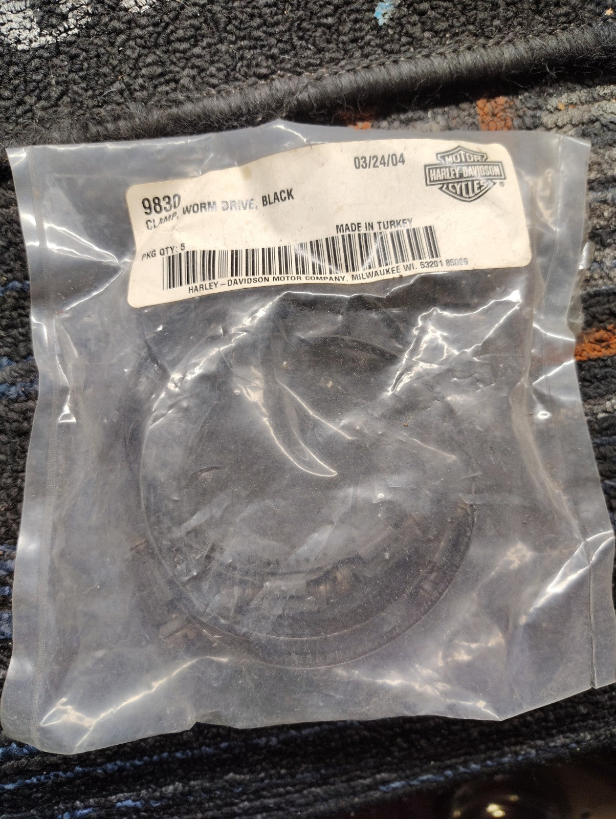 Harley-Davidson OEM 9830 Black Worm Drive Clamp Genuine NOS