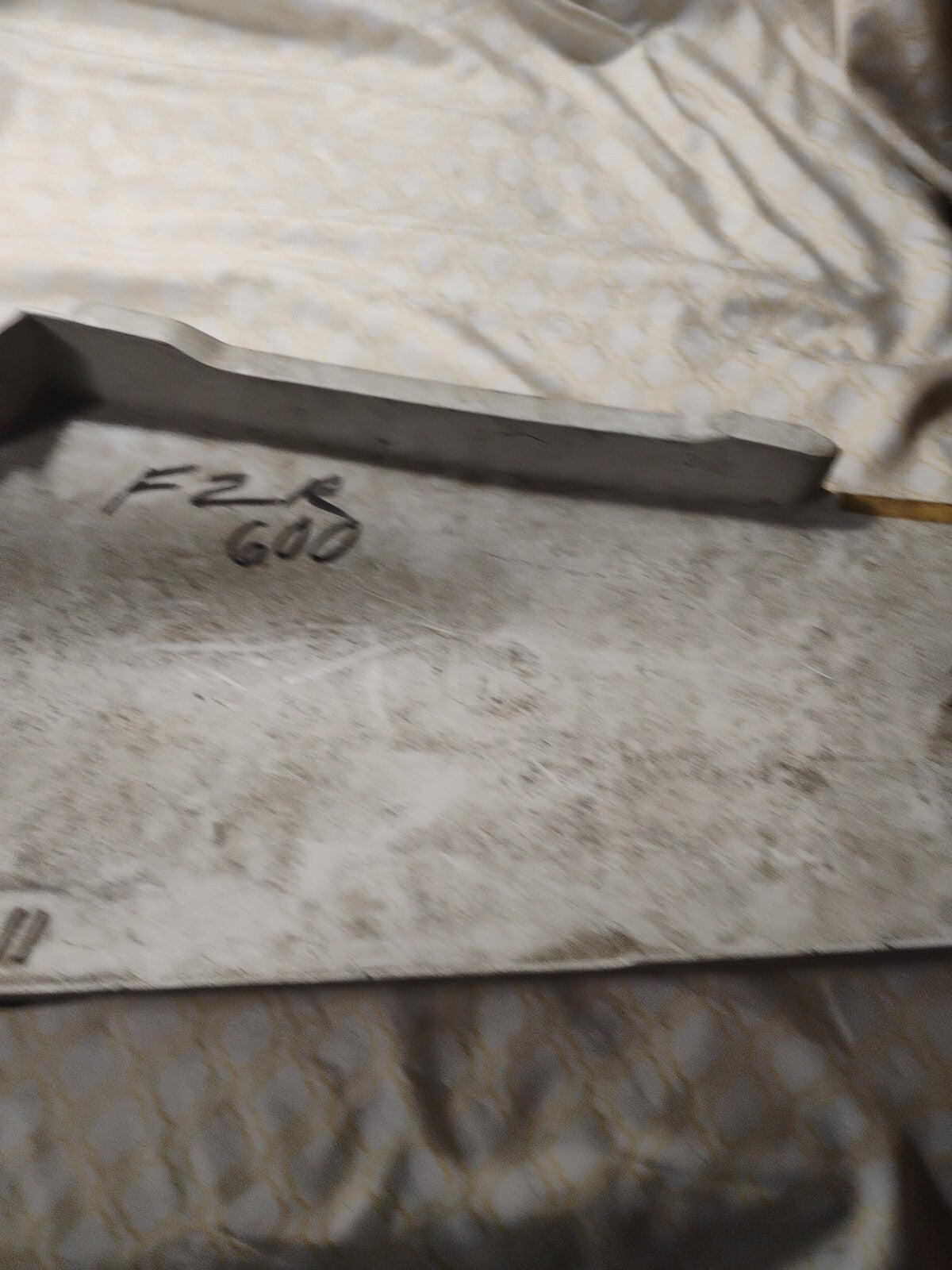 NOS Yamaha Side Cover Assembly 2 UR Silky White 1989-1990 FZR600 3HE-Y2171-00-GE