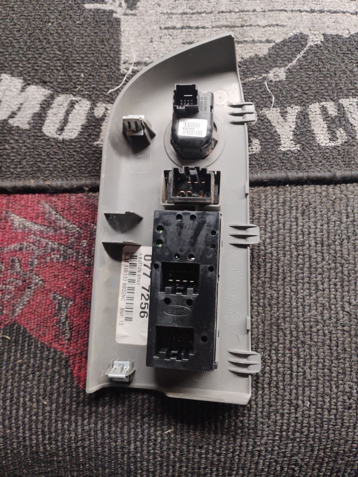 04-08 Ford F-150 LH Driver Side Power Master Window Control Switch OEM Gray Grey
