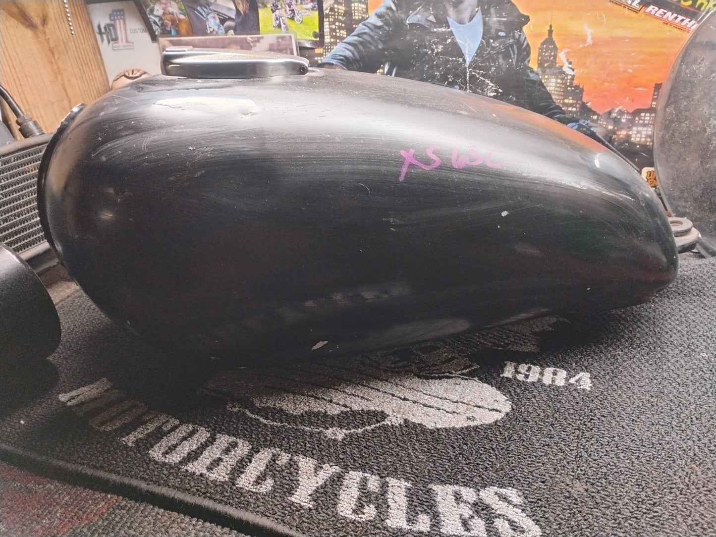 78–80 Yamaha XS650 Special Gas Tank OEM 2M0 Fuel Petrol Tank XS 650 2M0-24110
