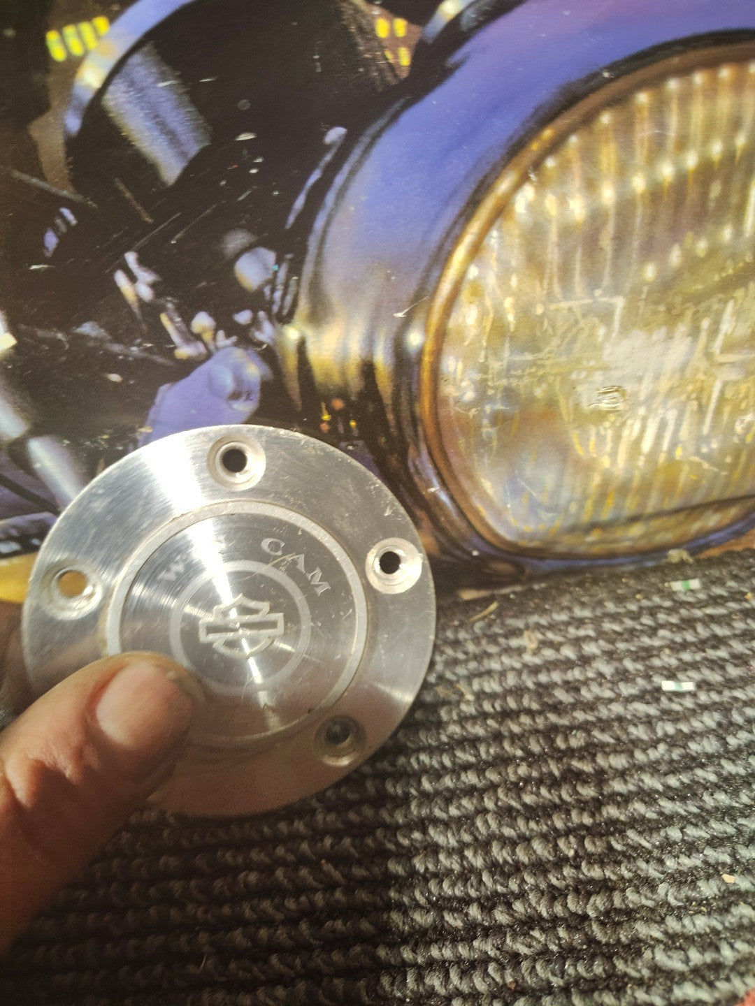 HARLEY-DAVIDSON OEM TWIN CAM TIMER COVER with mounting bolts five hole Harley 