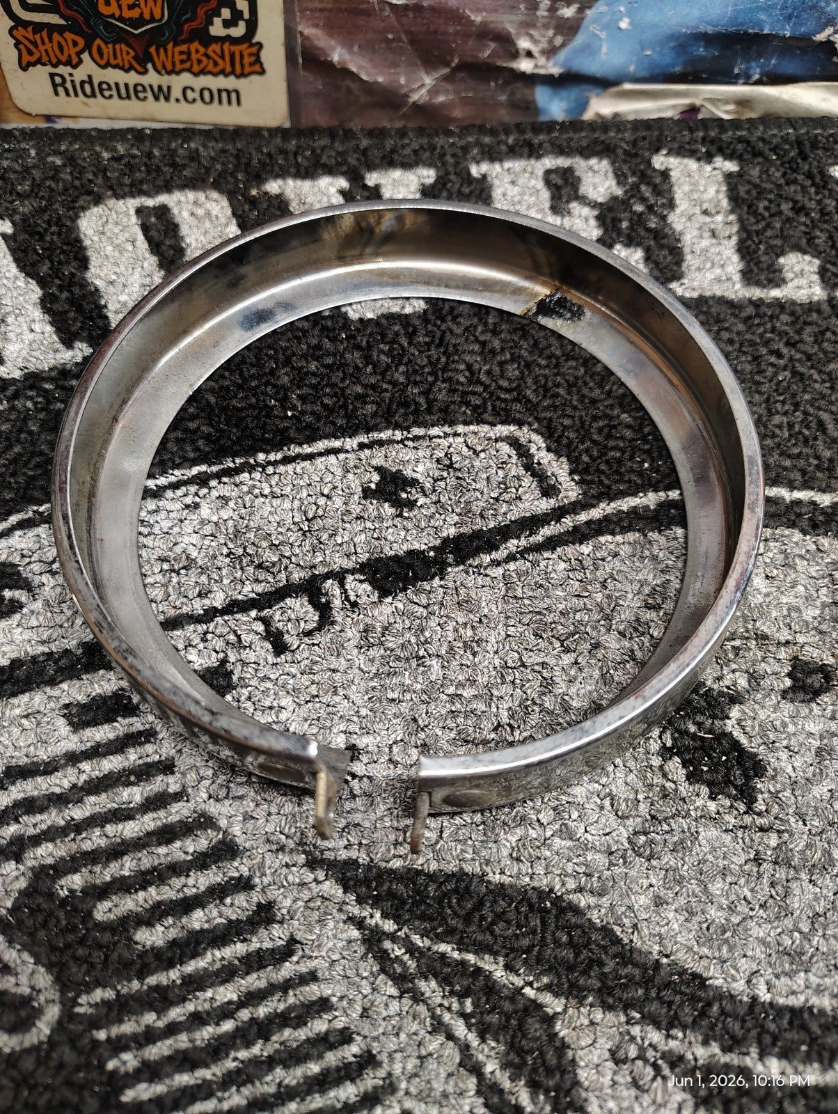 Harley-Davidson Passing Lamp Trim Rings 4.5" Pair Chrome OEM 69732-05