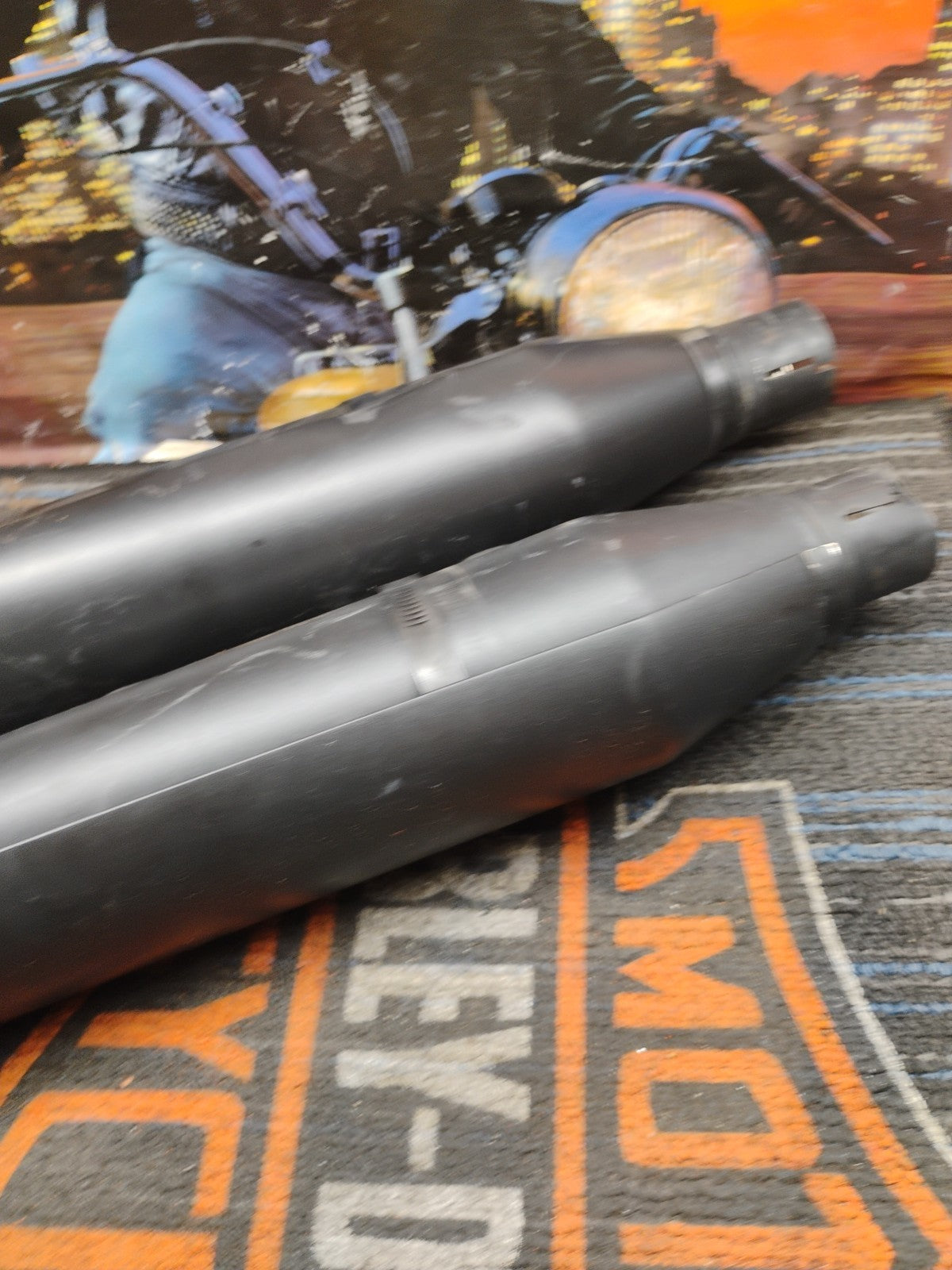 Harley Davidson Sportster Iron 883 64900422 End Silencer Slip On Muffler Black