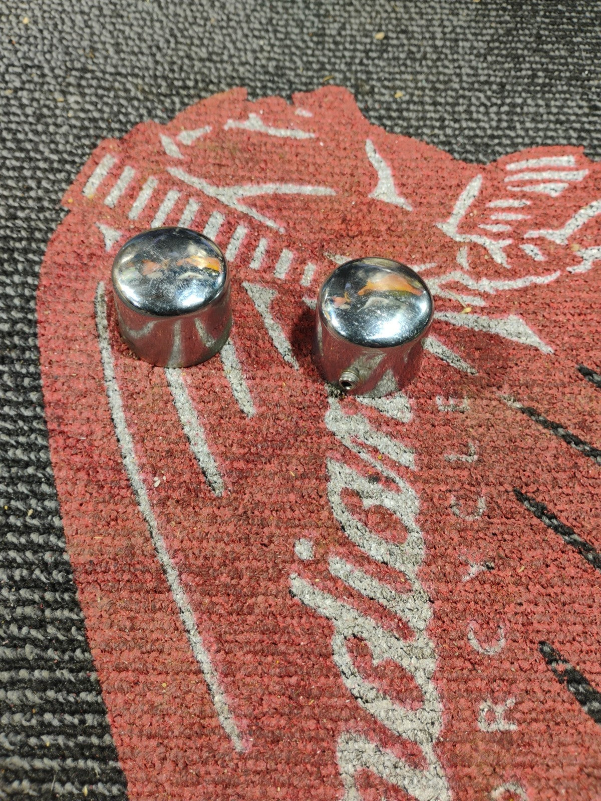 HARLEY DAVIDSON  CHROME AXLE NUT COVERS