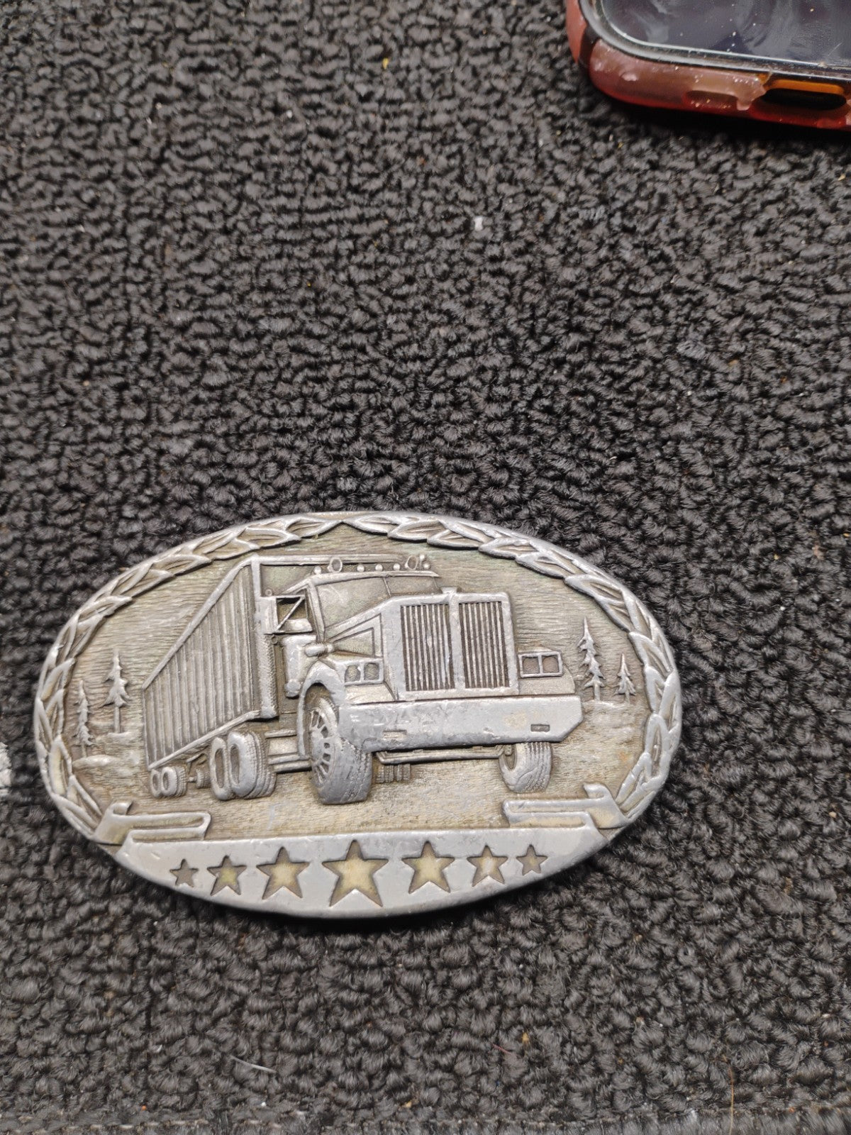 Vintage 1982 Indiana Metal Craft 18 Wheeler Truck Wreath Stars Belt Buckle