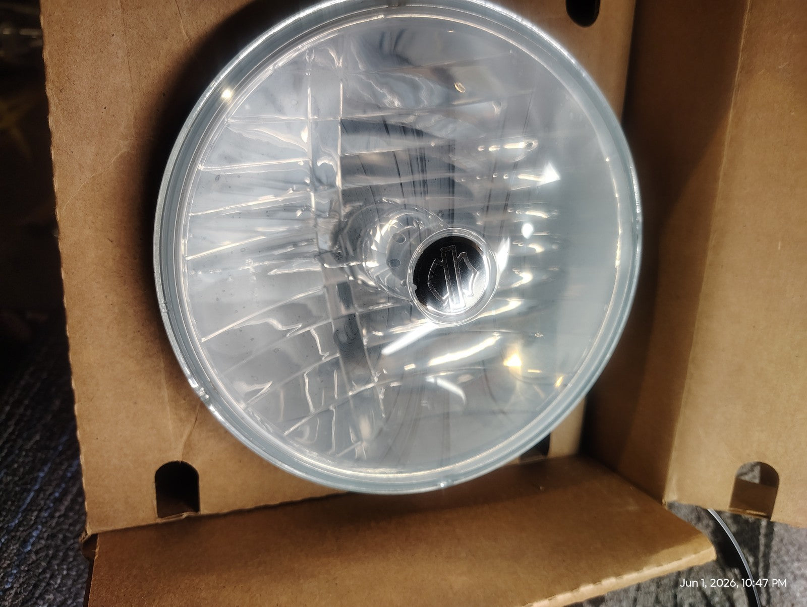 OEM Harley-Davidson Headlamp Assembly Black Trim Ring 68342-05A 7" Headlight