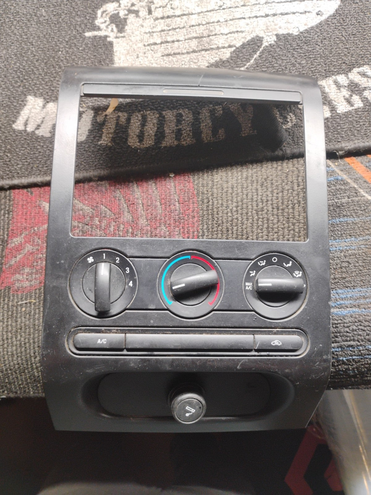 OEM 2004–2008 Ford F-150 Radio AC Heater Climate Control Bezel Black XI915