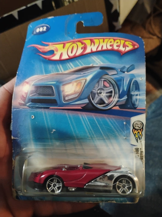 Hot Wheels  Factory Sealed - 2004-082 Xtreemster  NOC  1:64  (218H1)  C2742