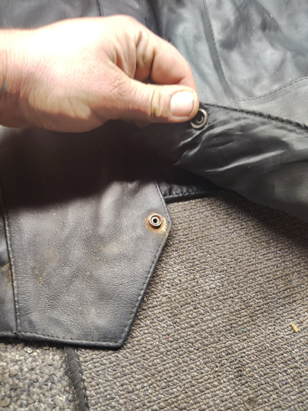 Old$ Genuine Leather Black Front Snap W/ Side Lace Up Motorcycle Vest Men's 56