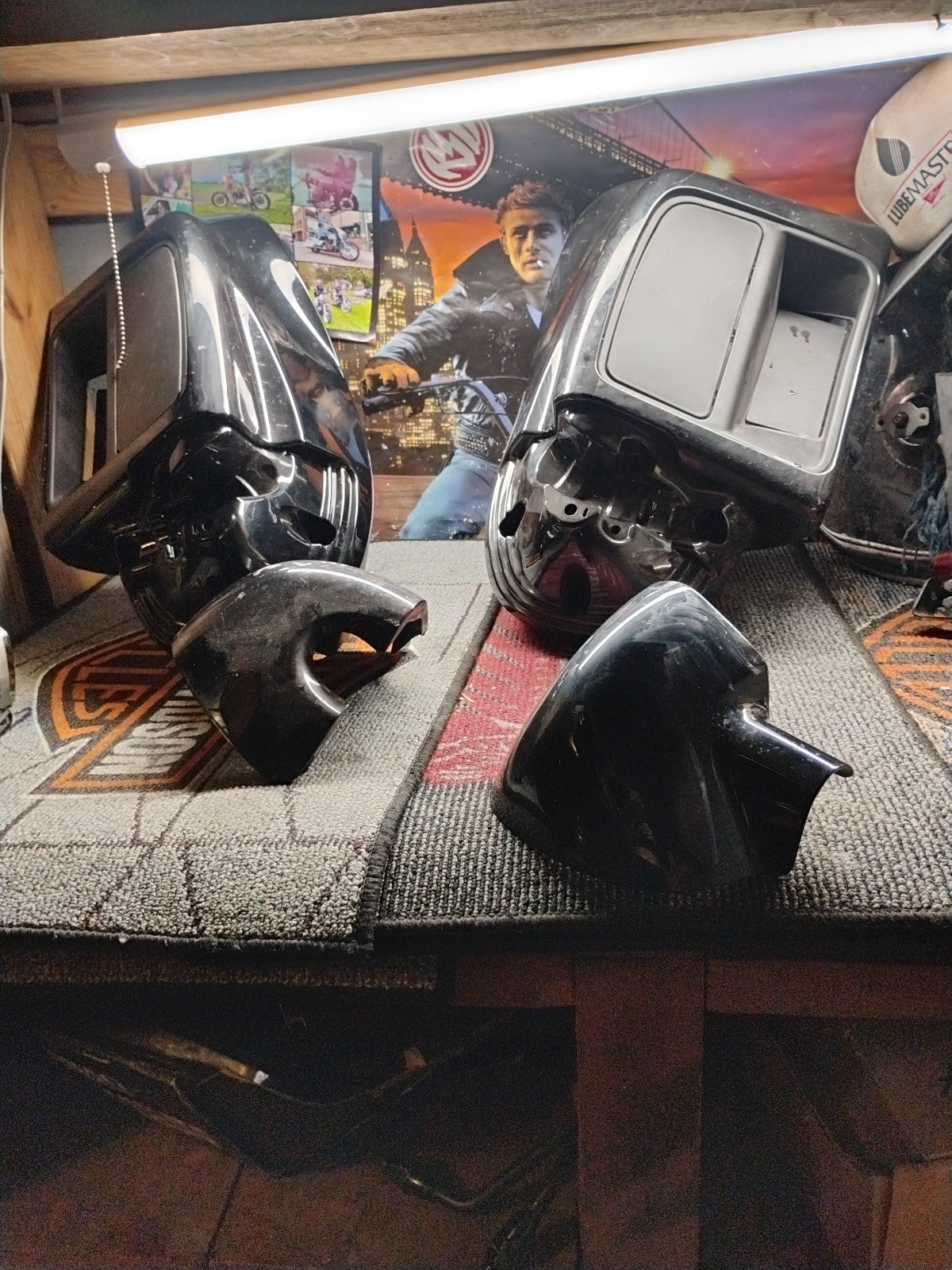 Harley 14-23 Touring Vented Lower Leg Fairing Glove Box