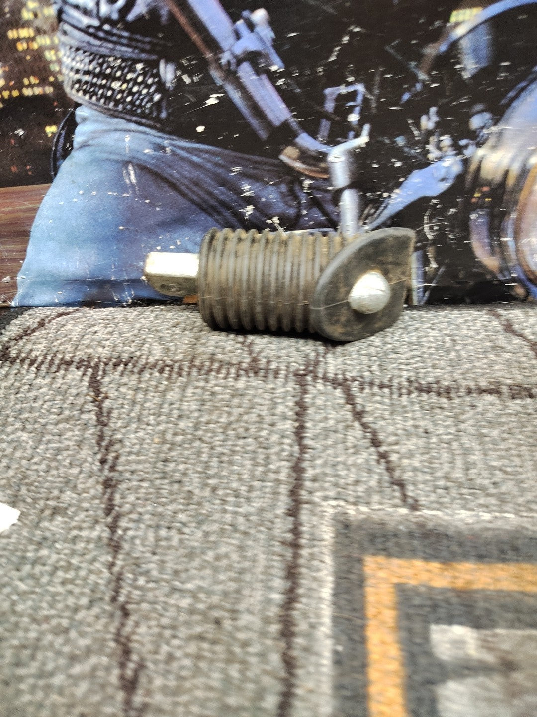 HARLEY DAVIDSON FXR OEM 50647-82 DRIVER FOOTPEG