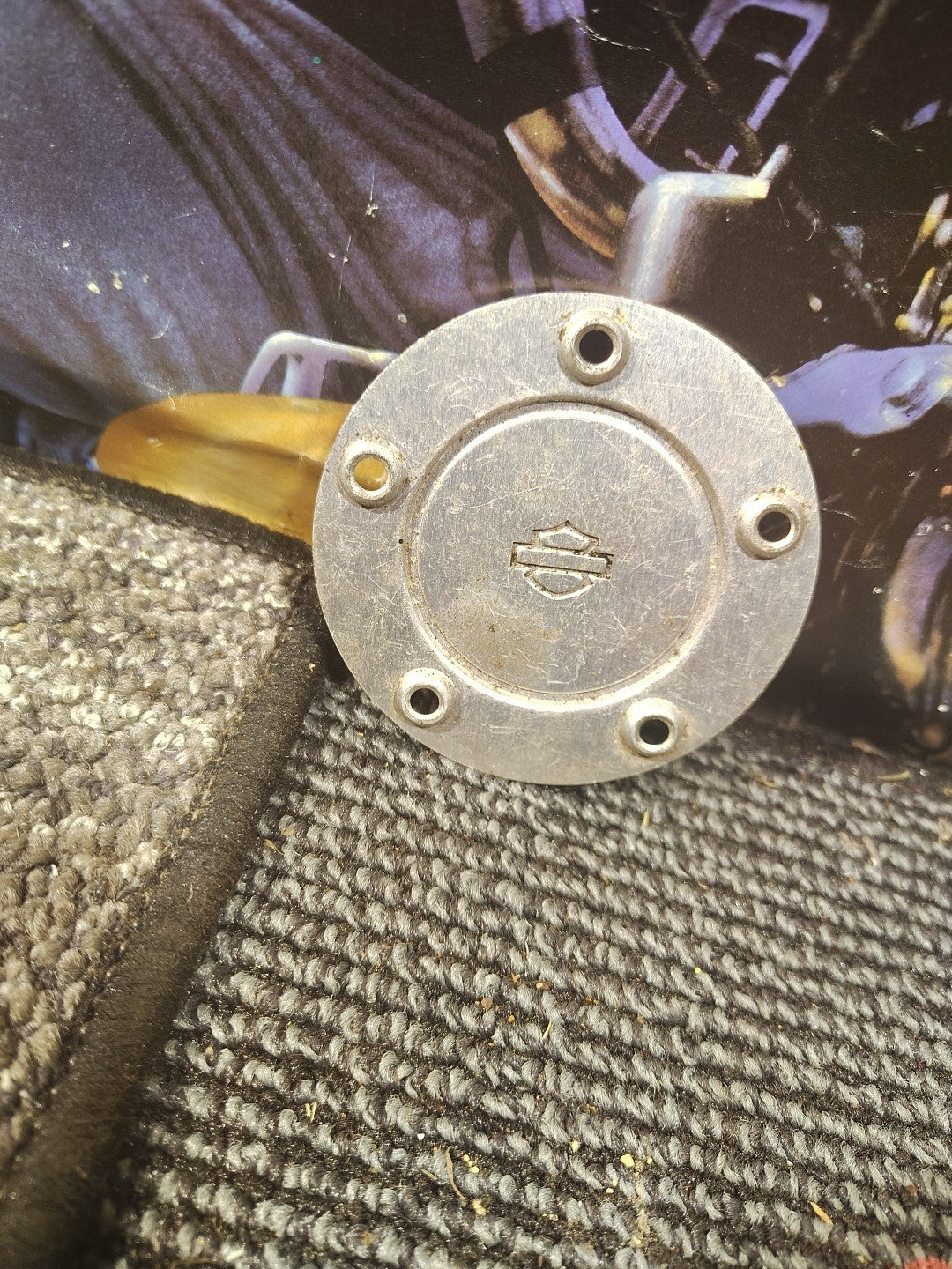 HARLEY-DAVIDSON OEM TWIN CAM TIMER COVER with mounting bolts five hole Harley 