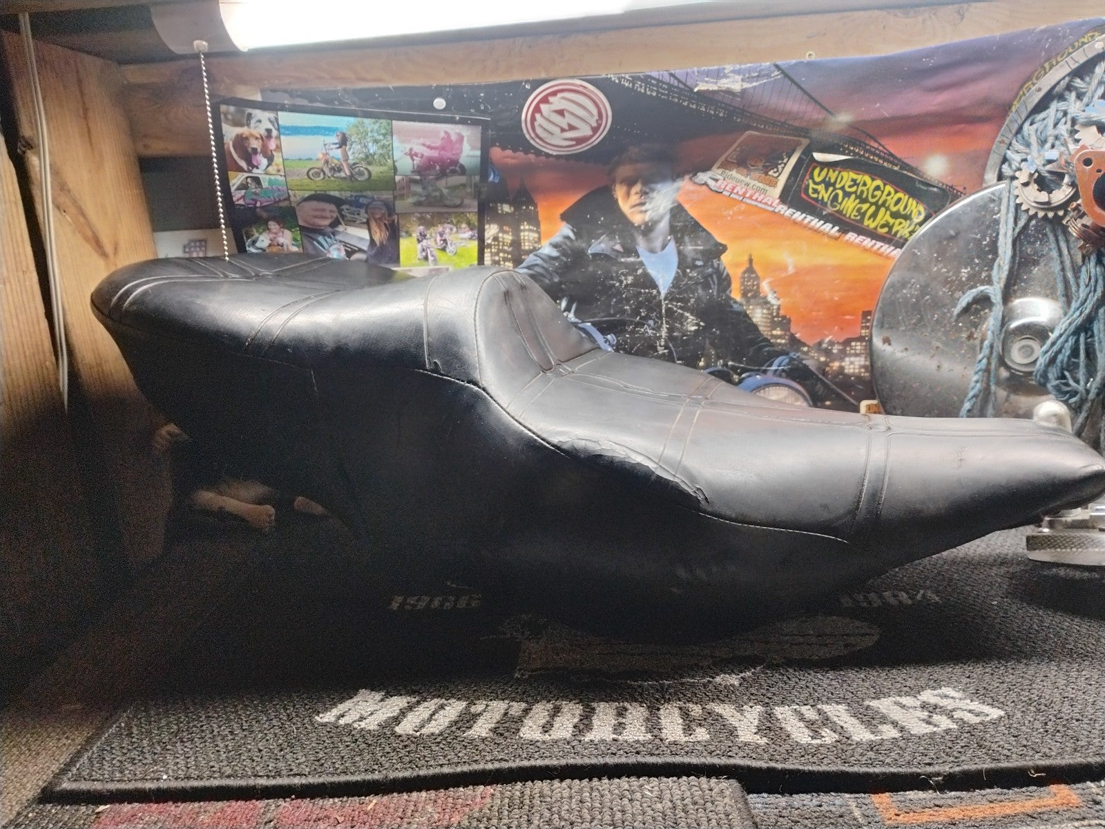 OEM HARLEY DAVIDSON TOURING SEAT PN 52151-83 - 86