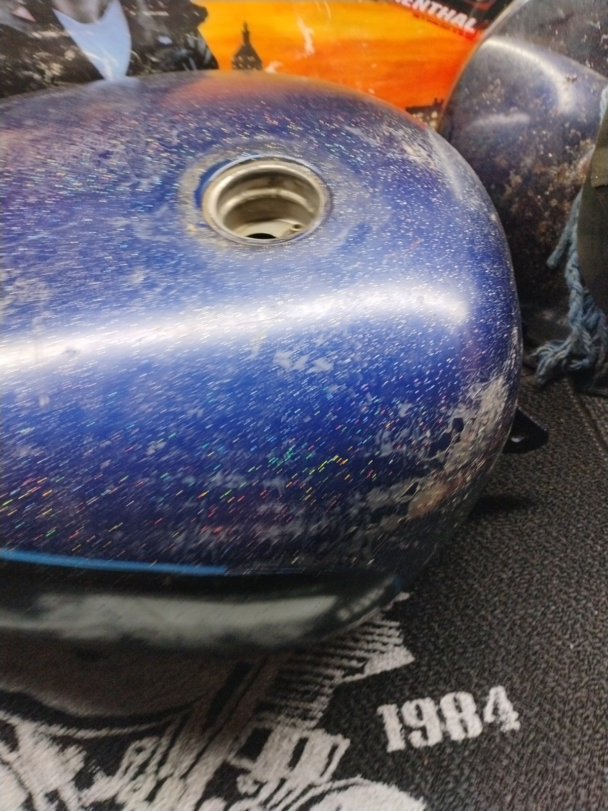 4.5 Gallon Harley Sportster Custom 883c 1200c Blue White 2007^ OEM Factory Large