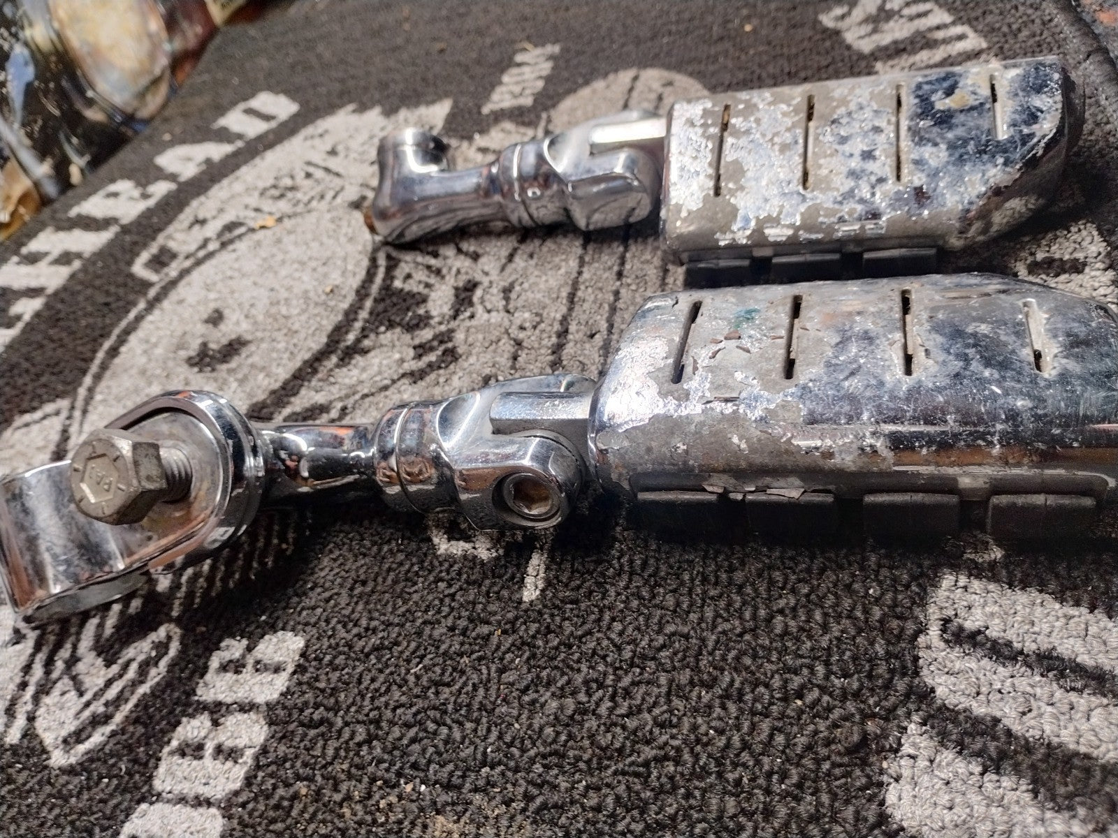 Chrome Highway Pegs w/ Clamps ISO Style Harley Touring Softail Dyna Engine Guard