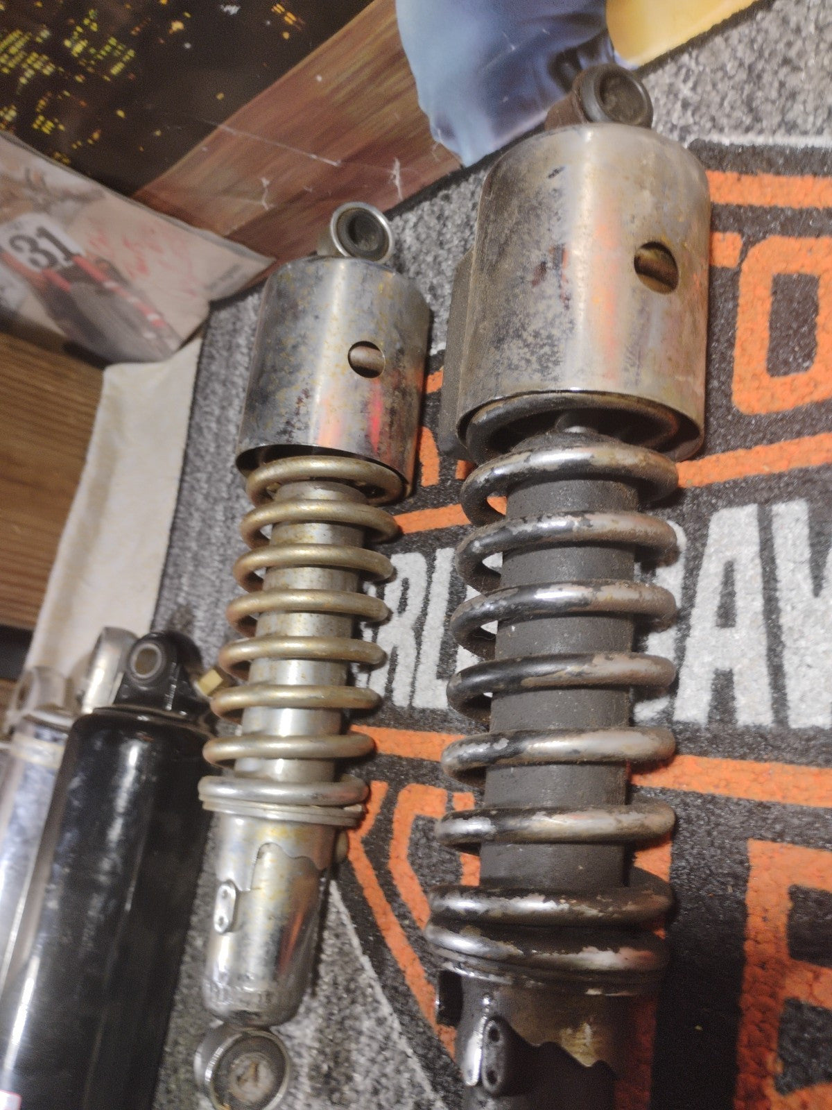 1982 yamaha xs650 ohc y433~ rear shocks suspension