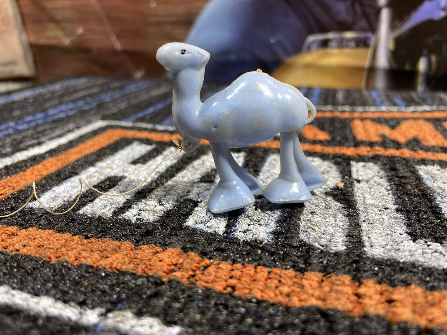 Vintage Space-Walking CAMEL Plastic Kids mini TOY Cracker Jack Gumball Prize