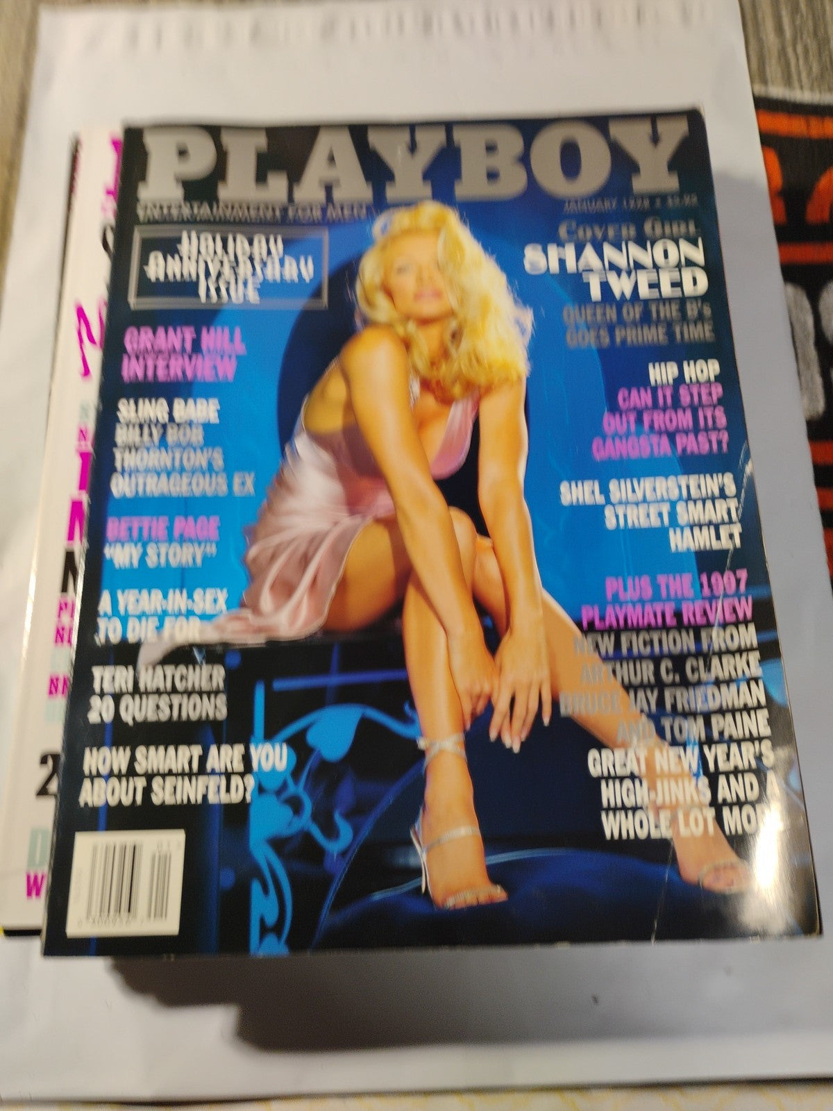 January 1998 Playboy Magazine - Playmate Heather Kozar & Cover Girl Shannon Twee