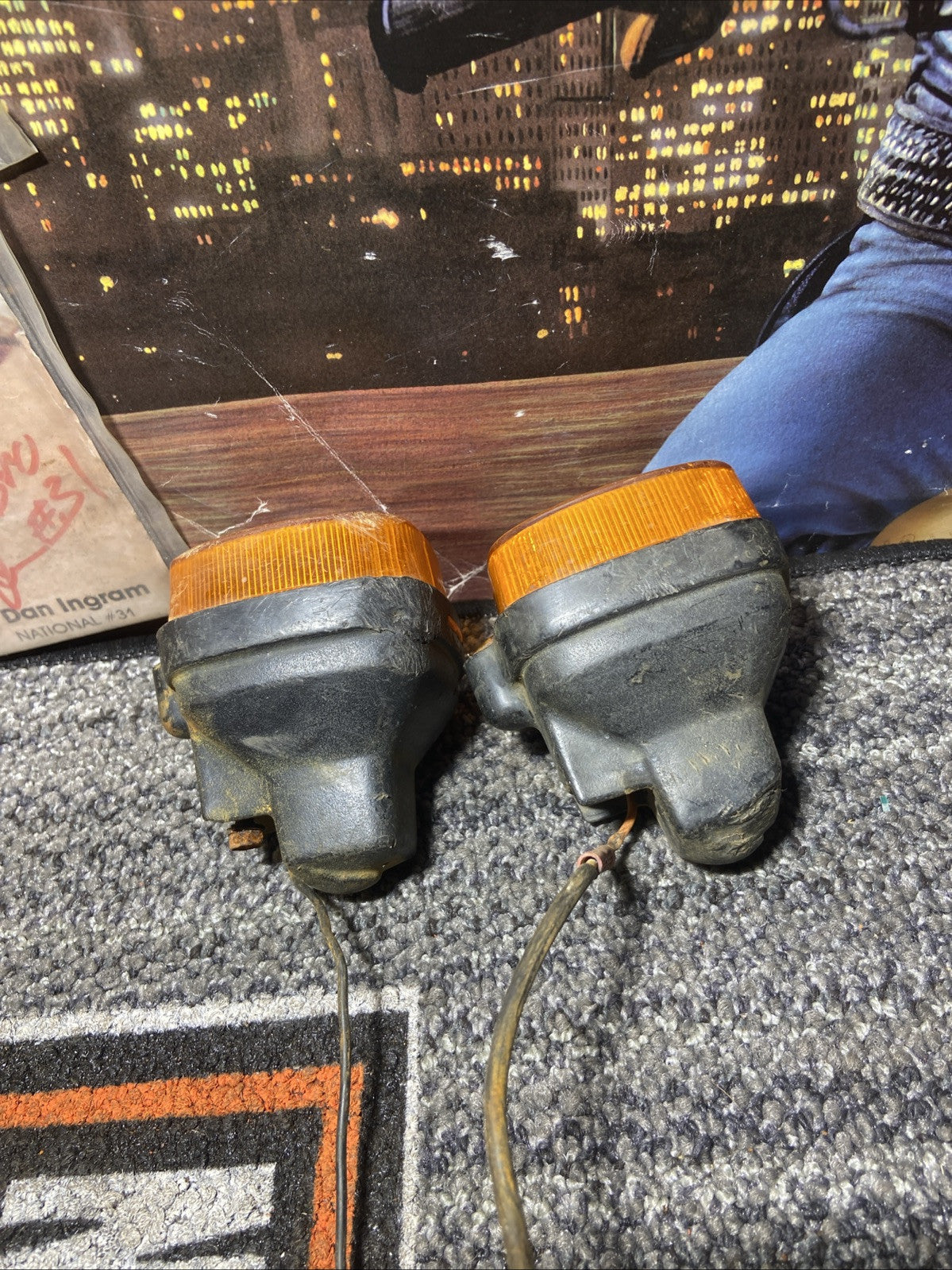 1984 Honda XL200R TURN SIGNAL INDICATOR LIGHTS A369