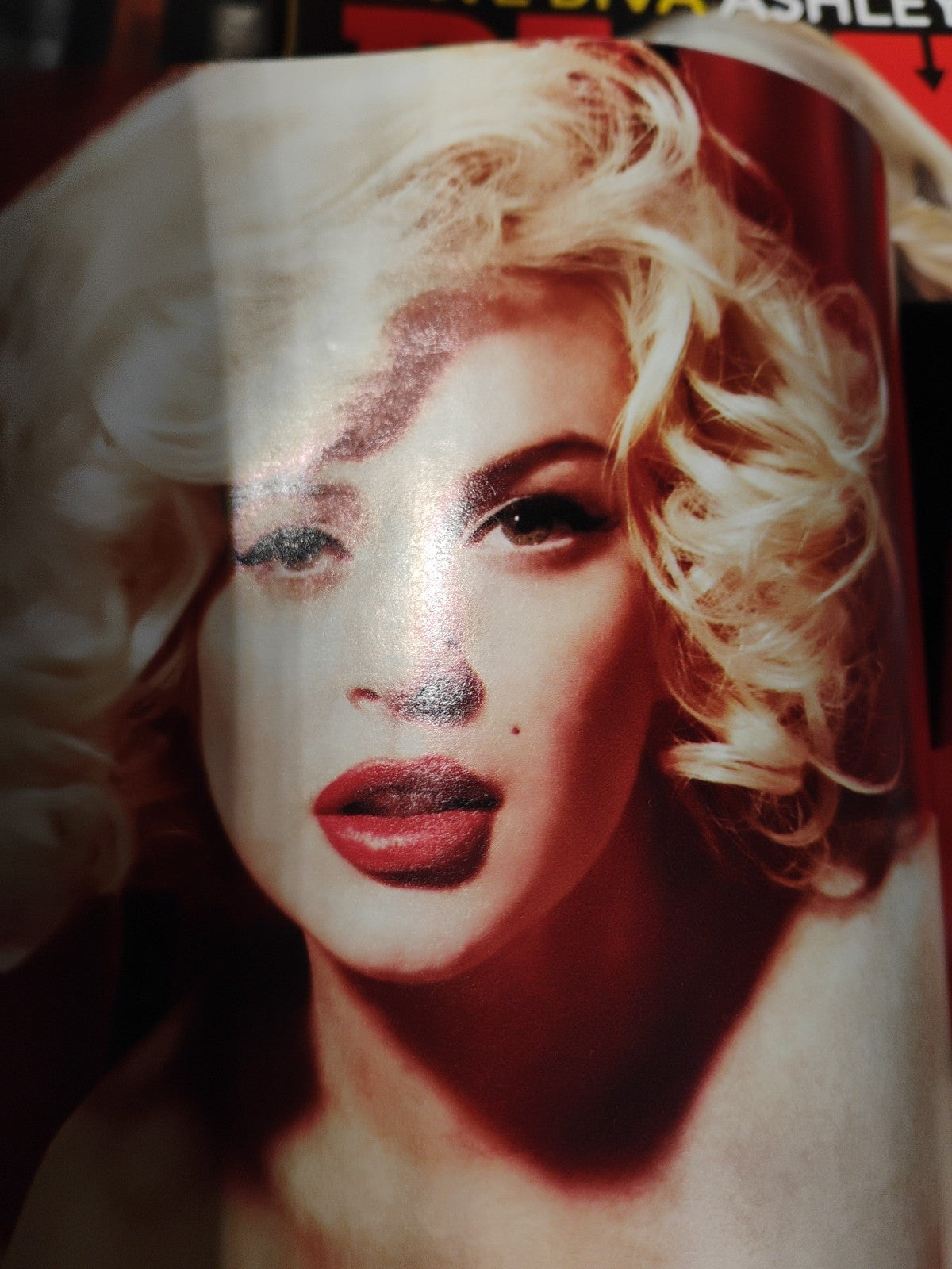 Jan/Feb 2012 Playboy Magazine - Lindsay Lohan Cover, Heather Knox, Leola Bell, S