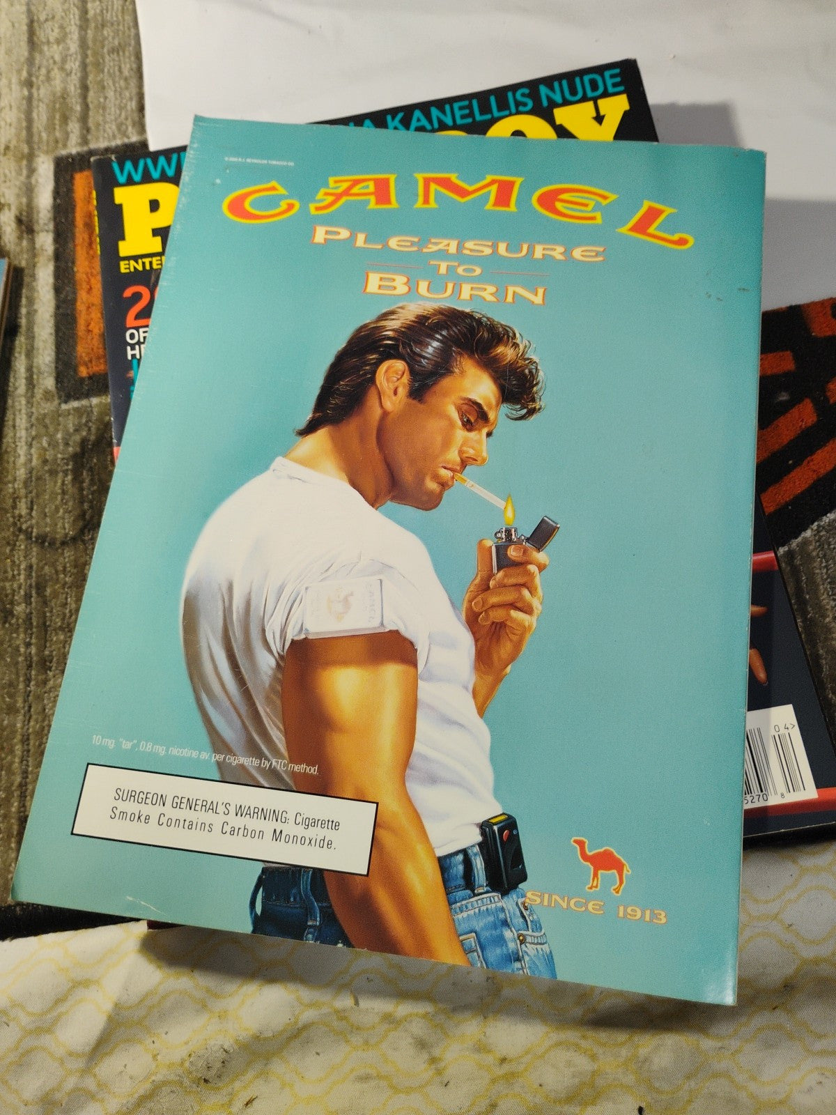 Playboy Magazine May 2000 - Bentley Twins Cover, Brooke Berry Centerfold, Pete R